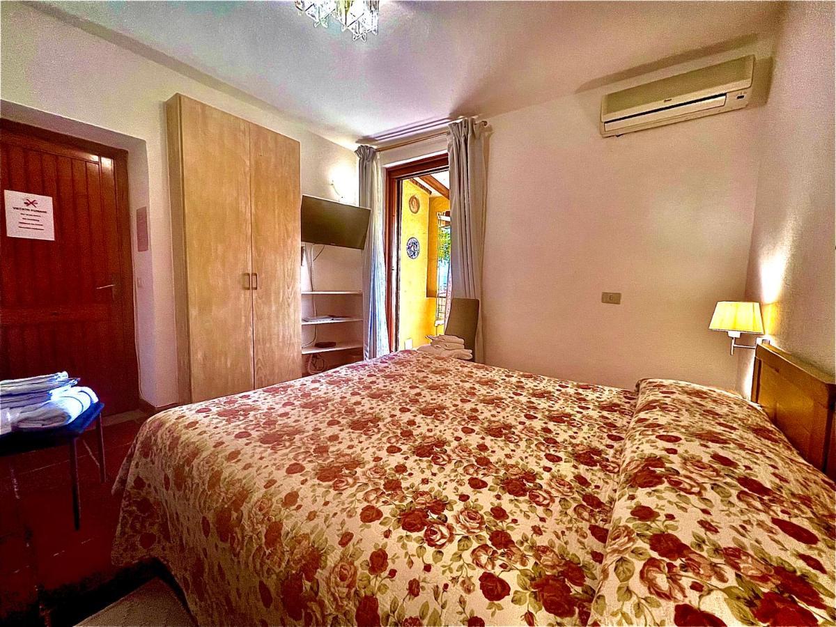 サンタ・テレーザ・ガッルーラ La Chicca Di Francesca Bed & Breakfast エクステリア 写真